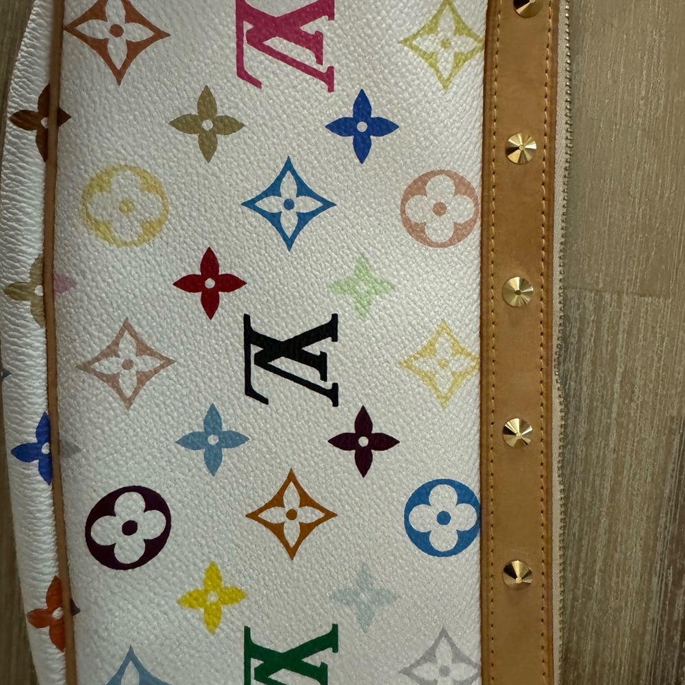 Rare, authentic Louis Vuitton multi-colored pouchette in excellent condition. - Picture 3 of 7